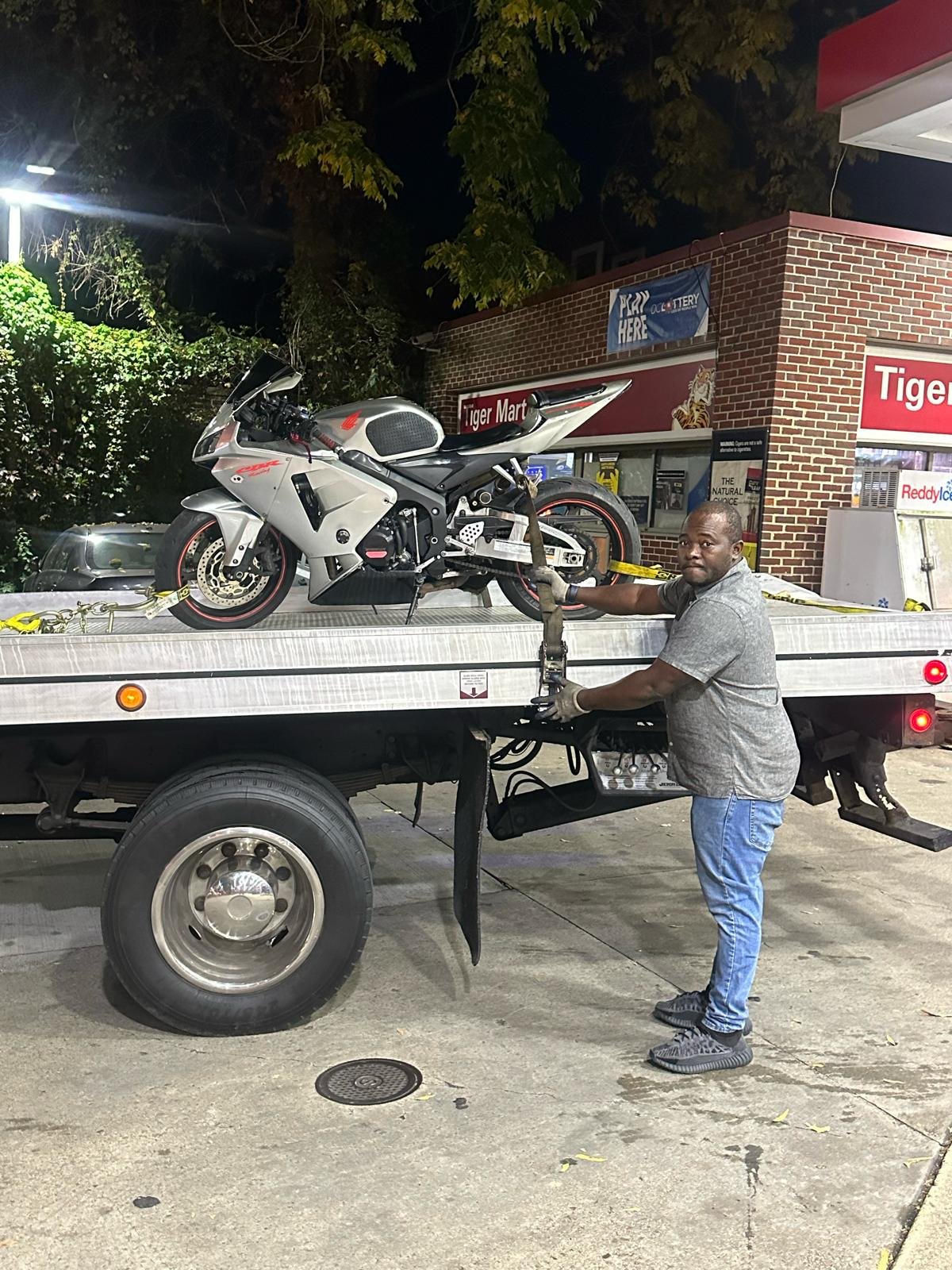 Heavy Towing Service in Hillcrest