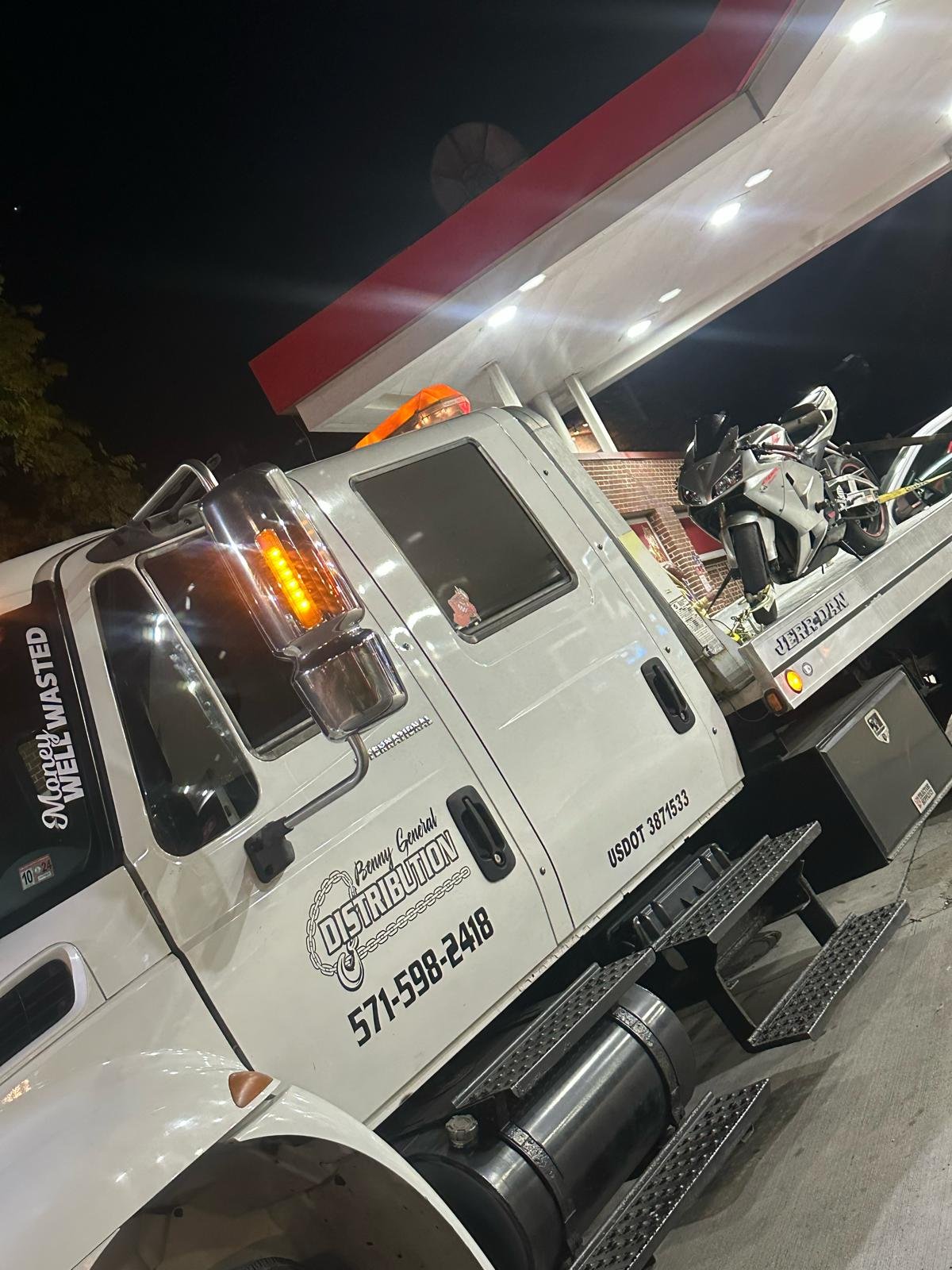 Road side services in Hillcrest Height